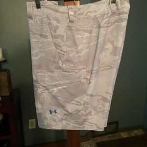 Under Armour Gray Athletic Shorts Lightweight Performance